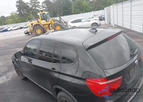 2011 BMW X3 xDrive28I z USA, uszkodzony, nr VIN 5UXWX5C57BL703217